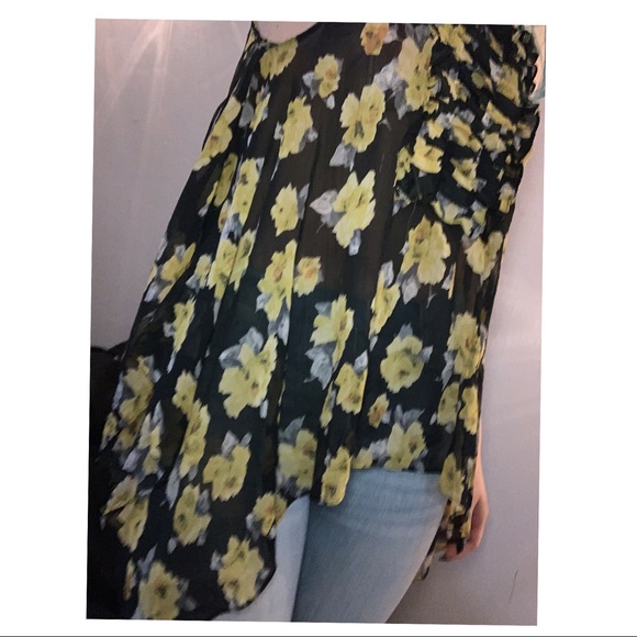 Blouse top, fits small and medium, good condition - Picture 2 of 2